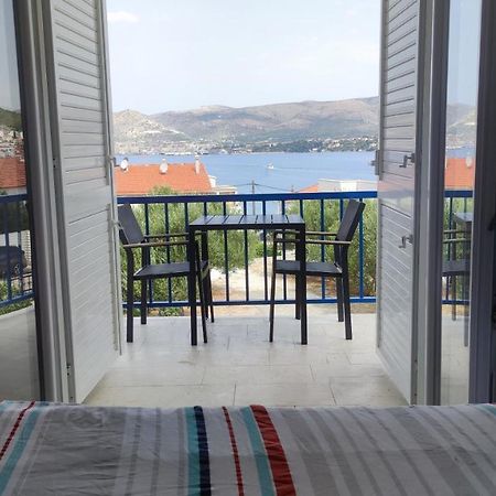 Studio Apartman Trogir Exterior foto